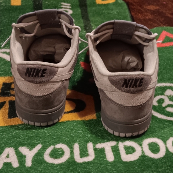 Otomo Katsuhiro x Nike SB Dunk Low "Steamboy OST" - Picture 12 of 13